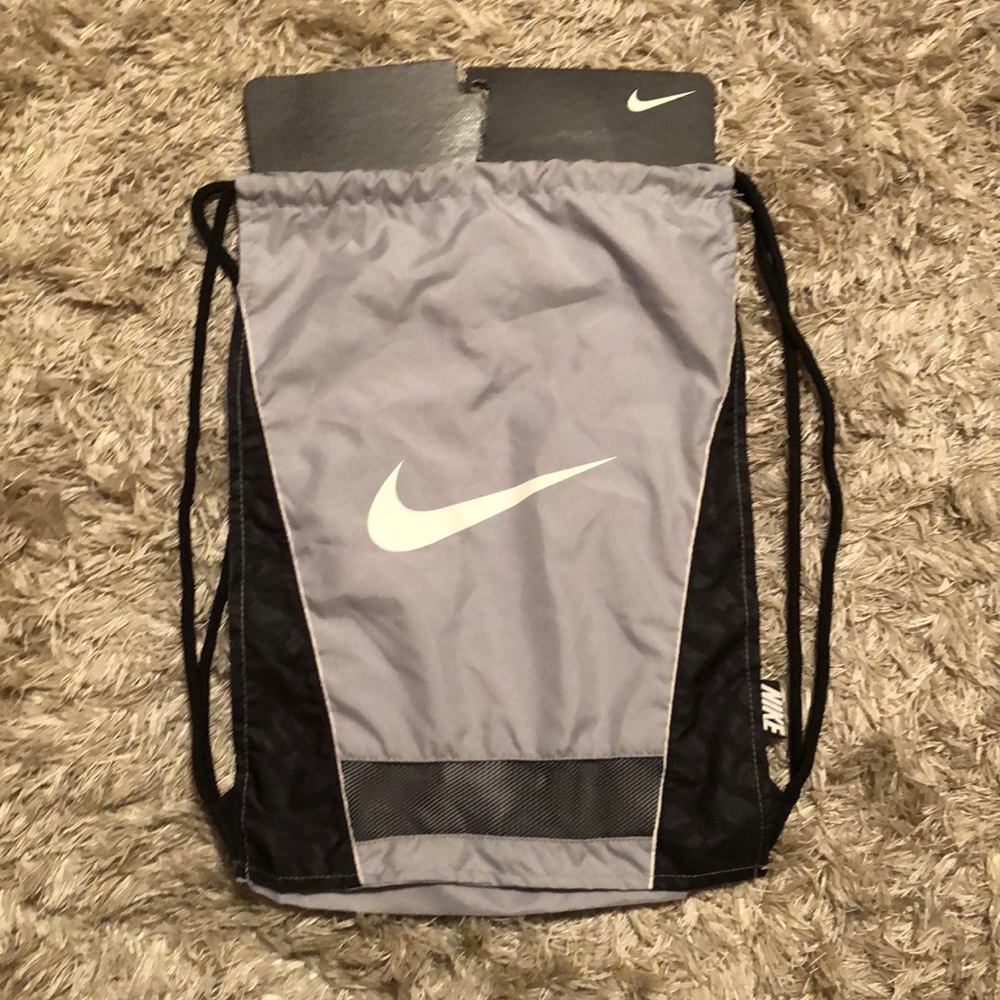 Nike sling backpack